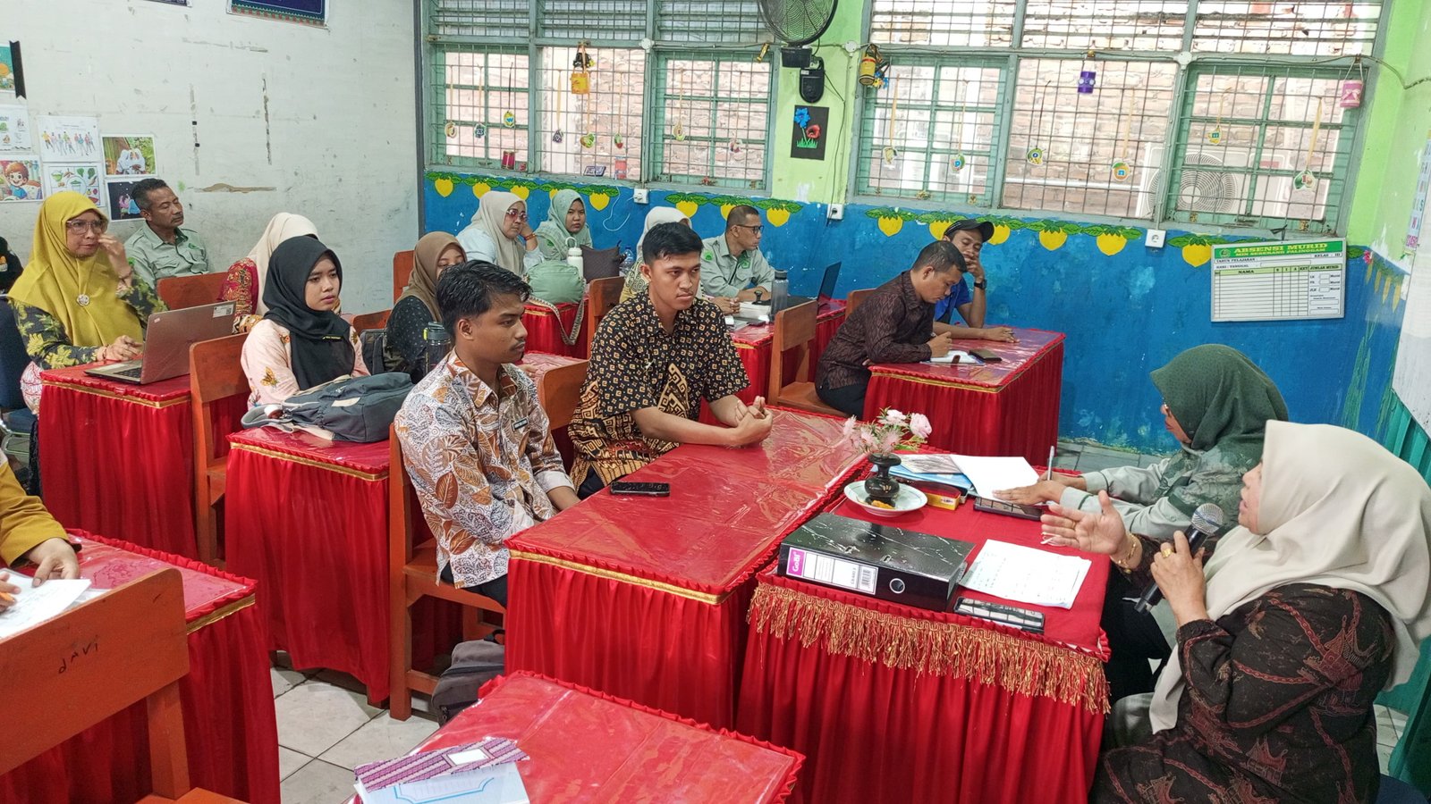 Merajut Masa Depan lewat Pena: MIN 7 Padang Godok SOP yang Bikin Gerak Madrasah Makin Selaras